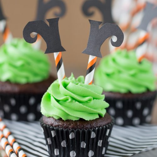 https://www.yourcupofcake.com/wp-content/uploads/2015/10/Witch-Leg-Cupcake-500x500.jpg