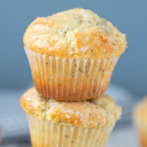 https://www.yourcupofcake.com/wp-content/uploads/2019/02/Better-Than-Costco-Almond-Poppy-Seed-Muffins-4-500x500.jpg